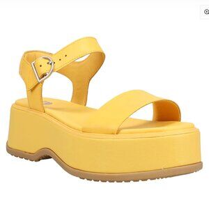 DAYSPRING™ Sorel Platform Sandal in yellow NWOT Size 10